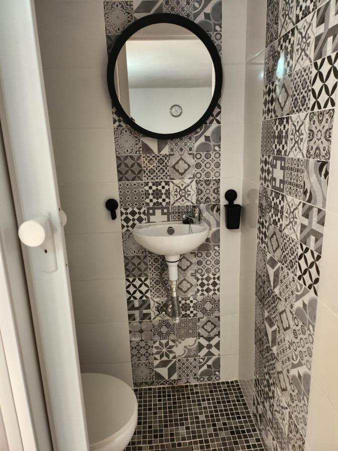 Ferienwohnung Fabulosa Casa En El Corazon De San Sebastian Almuñécar Exterior foto
