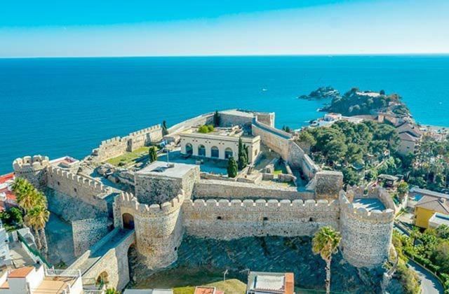 Ferienwohnung Fabulosa Casa En El Corazon De San Sebastian Almuñécar Exterior foto