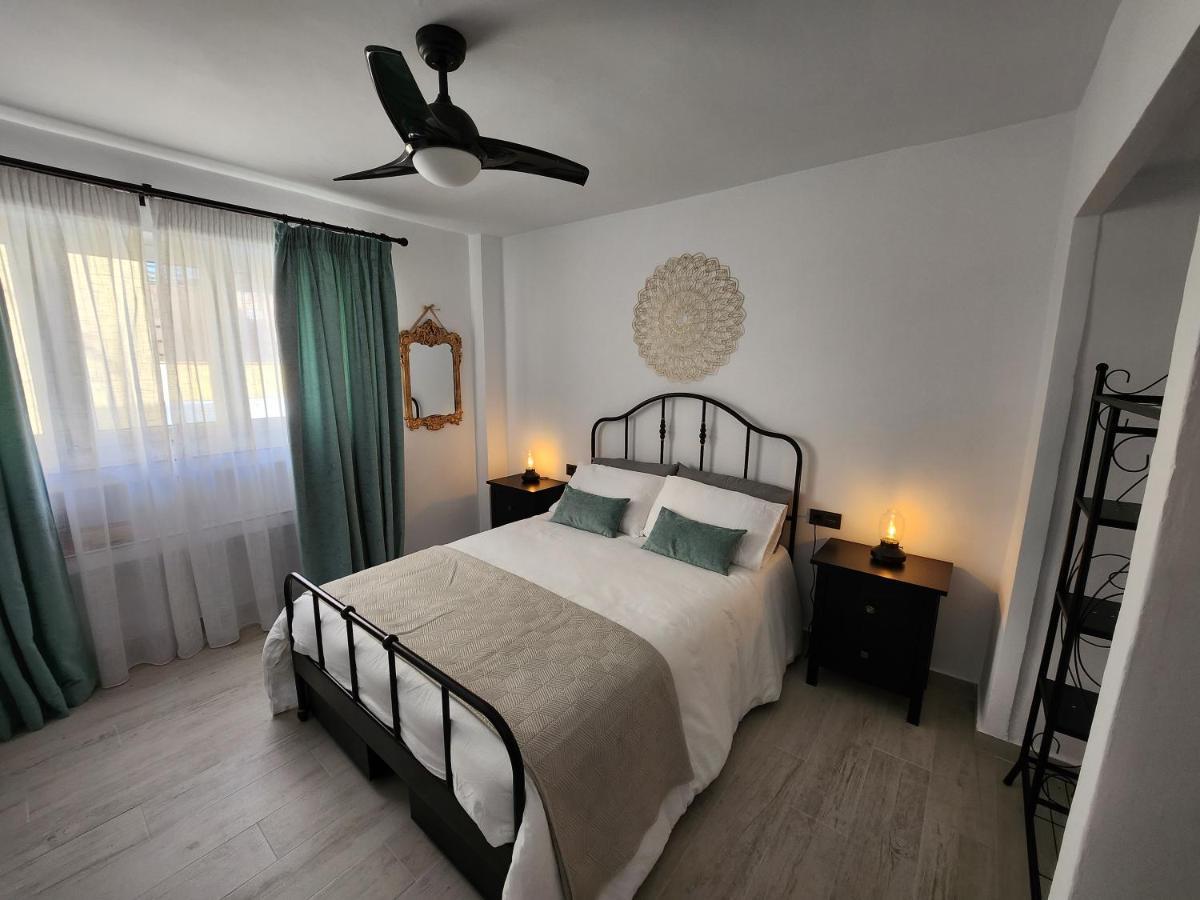 Ferienwohnung Fabulosa Casa En El Corazon De San Sebastian Almuñécar Exterior foto